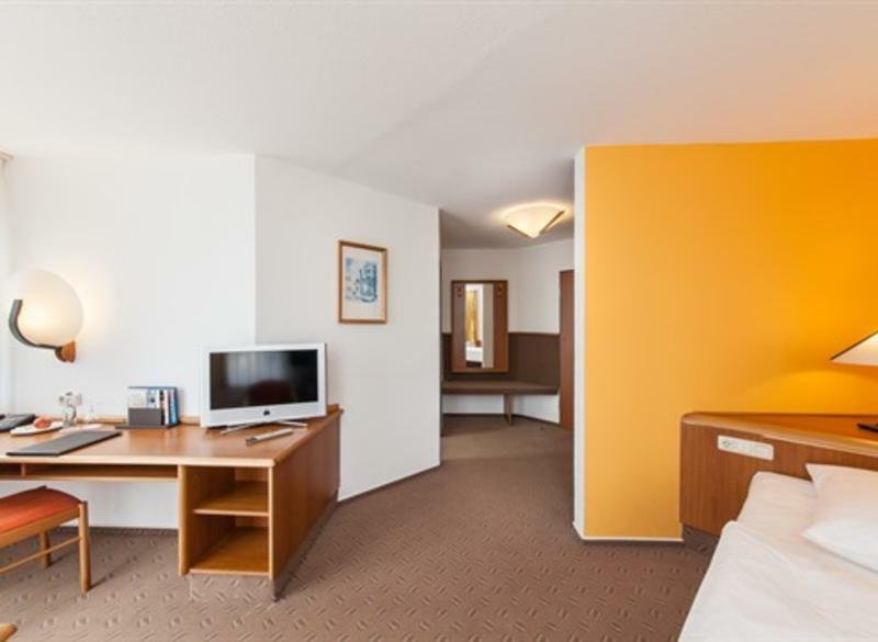 Novum Strijewski Hotel 3*